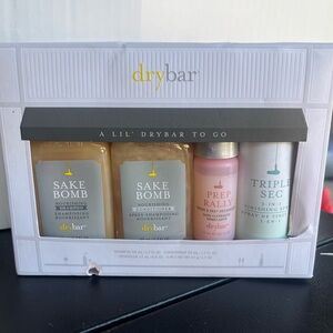 NIB Drybar A Lil Drybar To Go Travel Kit blow out‎ New